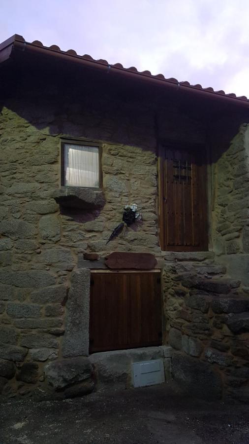 A Paragueria Sas de Penelas Esterno foto