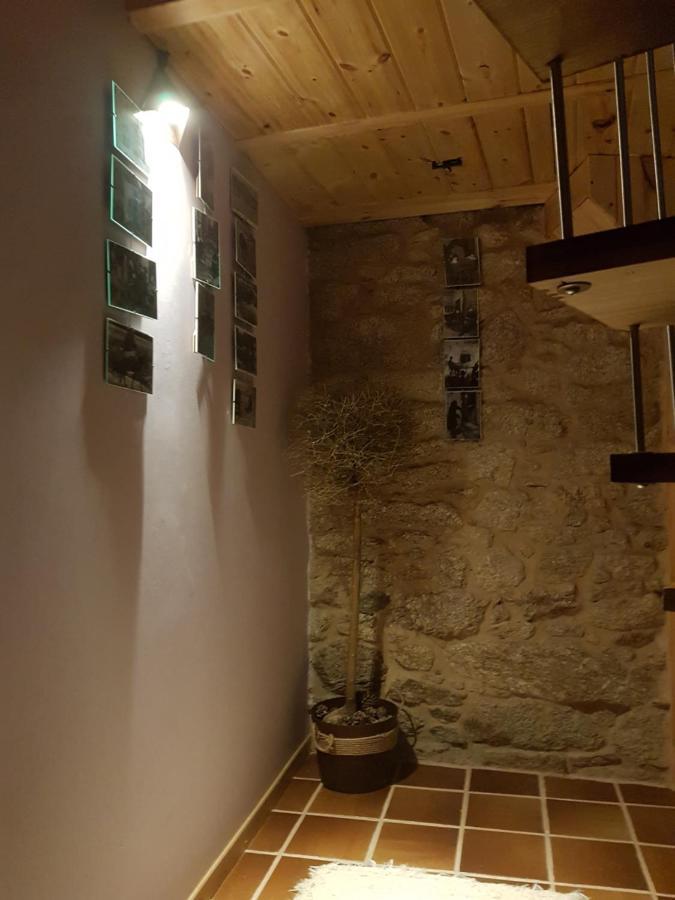 A Paragueria Sas de Penelas Esterno foto